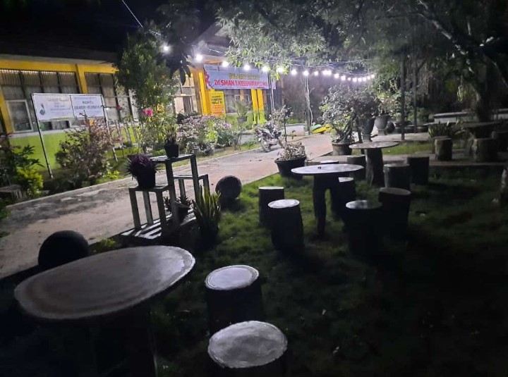 Suasana Malam SMAN 1 KELUMPANG HILIR